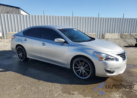 2014 Nissan Altima 2.5 z USA, uszkodzony, nr VIN 1N4AL3AP9EC170149